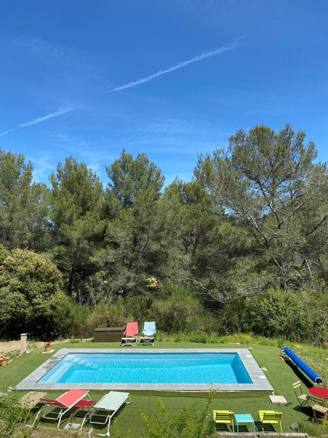 Le Gite Des Cadieres Apartment Evenos Exterior foto