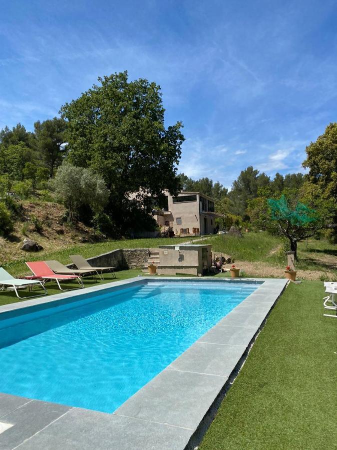 Le Gite Des Cadieres Apartment Evenos Exterior foto