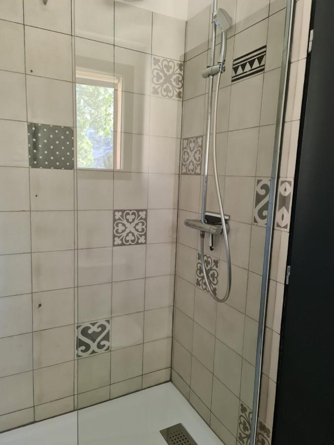 Le Gite Des Cadieres Apartment Evenos Exterior foto