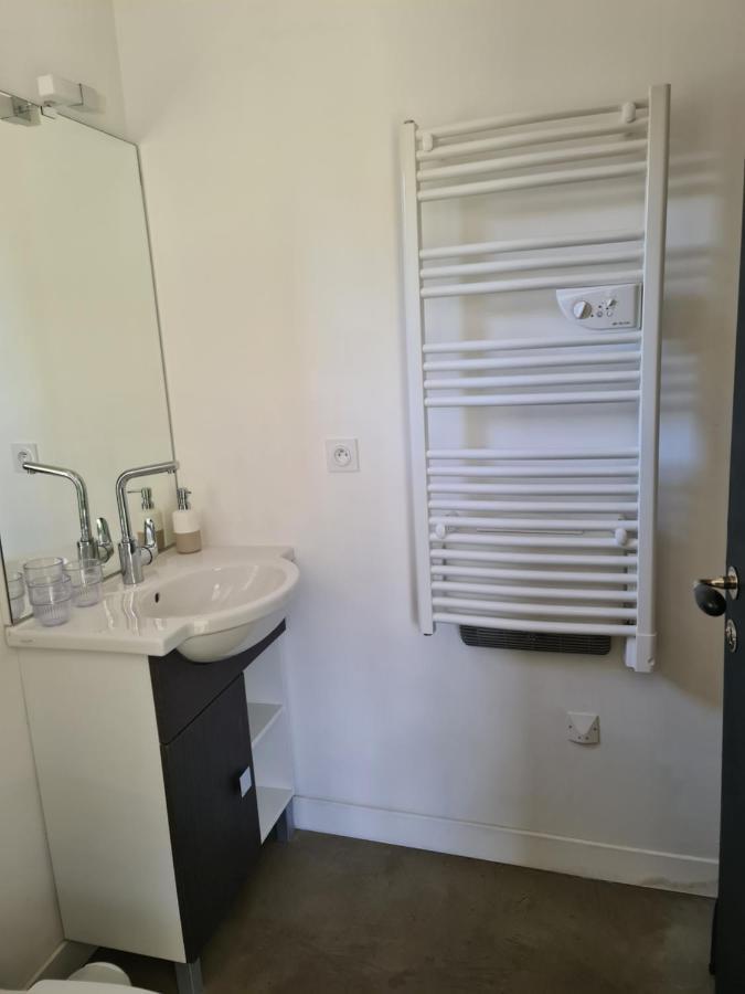 Le Gite Des Cadieres Apartment Evenos Exterior foto