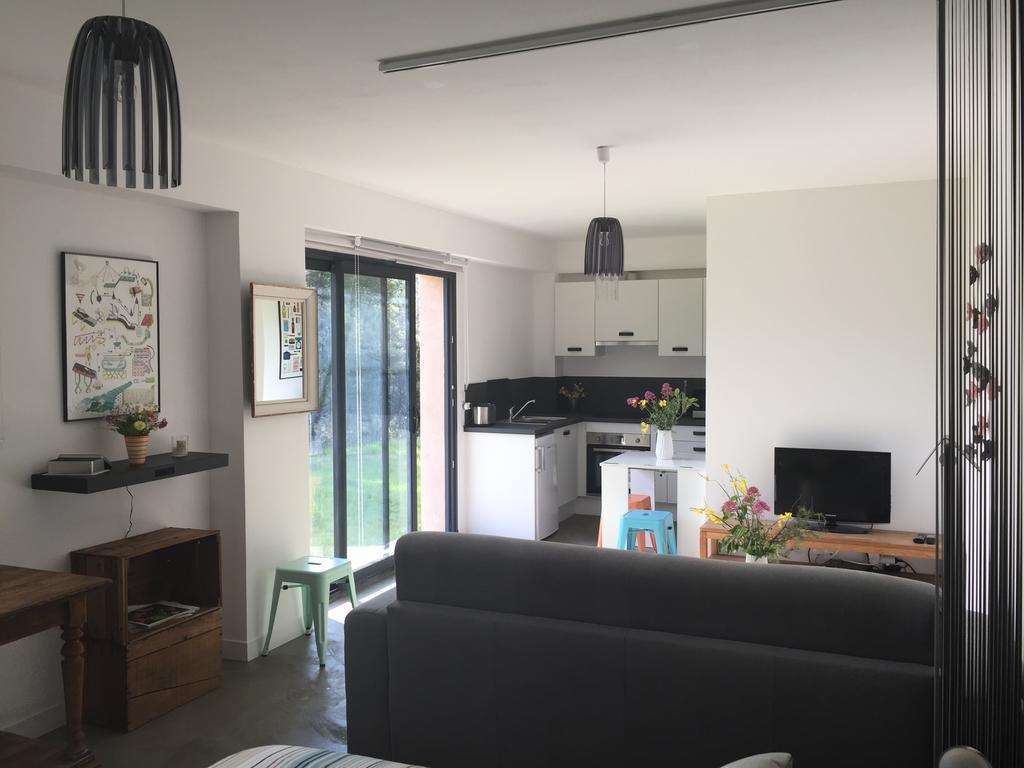 Le Gite Des Cadieres Apartment Evenos Exterior foto